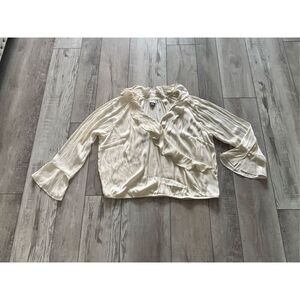 A New Day beautiful, elegant cream, silky blouse, plus size 2X